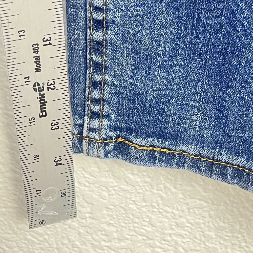Levi's 559 Straight Leg Jeans Mens 32x34 Blue Denim Cotton Streetwear Distressed